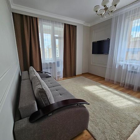 Ernaz Plus Apartments-Expo-Boulevard 130 Αστάνα Εξωτερικό φωτογραφία