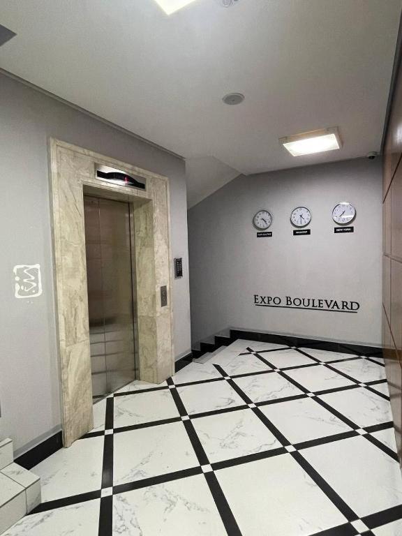 Ernaz Plus Apartments-Expo-Boulevard 130 Αστάνα Εξωτερικό φωτογραφία