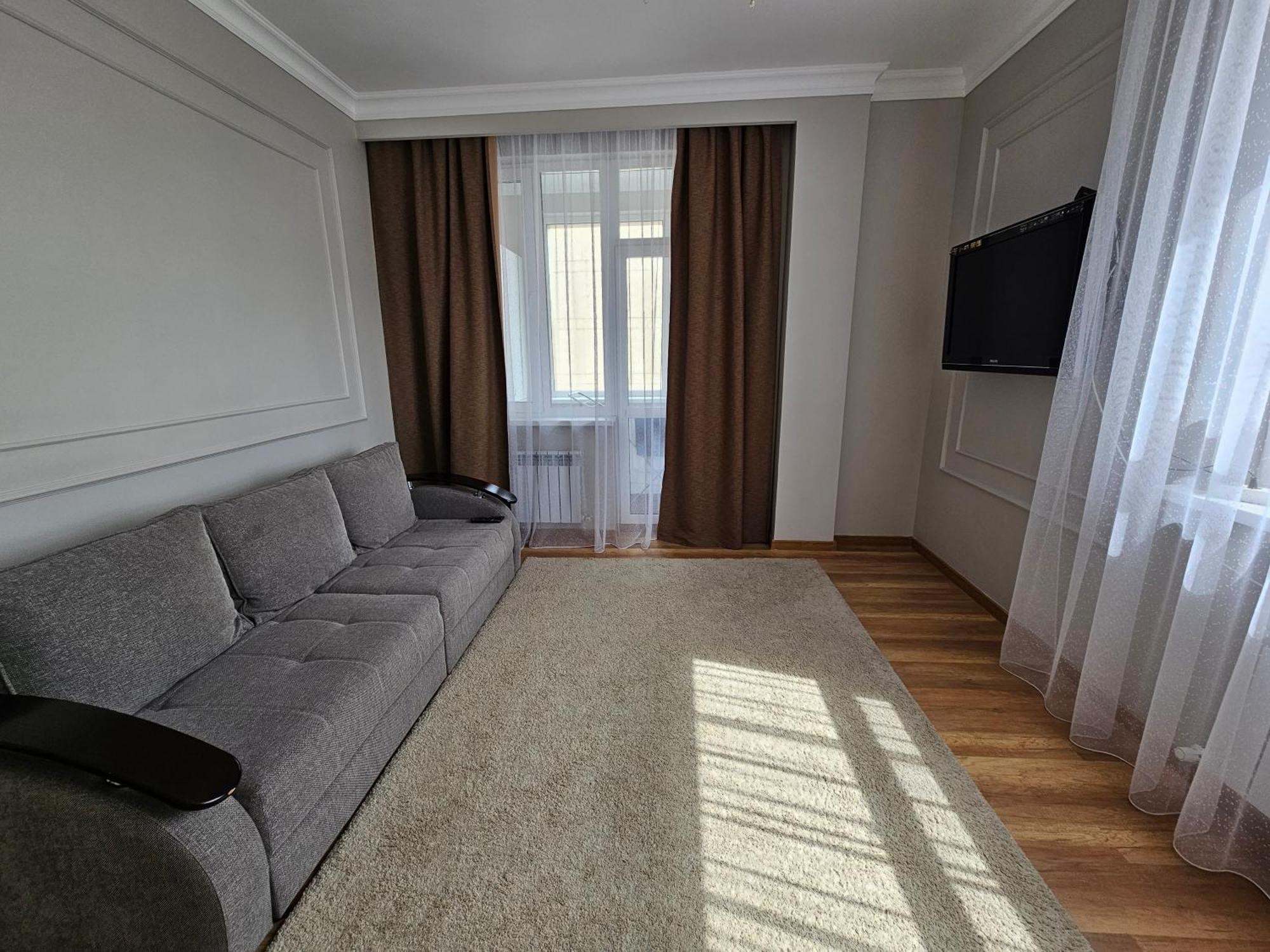 Ernaz Plus Apartments-Expo-Boulevard 130 Αστάνα Εξωτερικό φωτογραφία